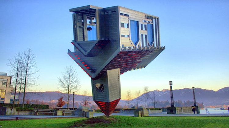 10 of the Strangest Buildings in the World
