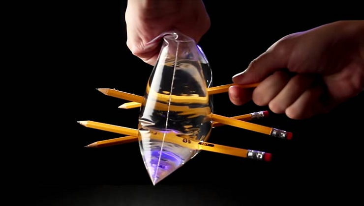 10 Amazing Science Tricks using Liquid!