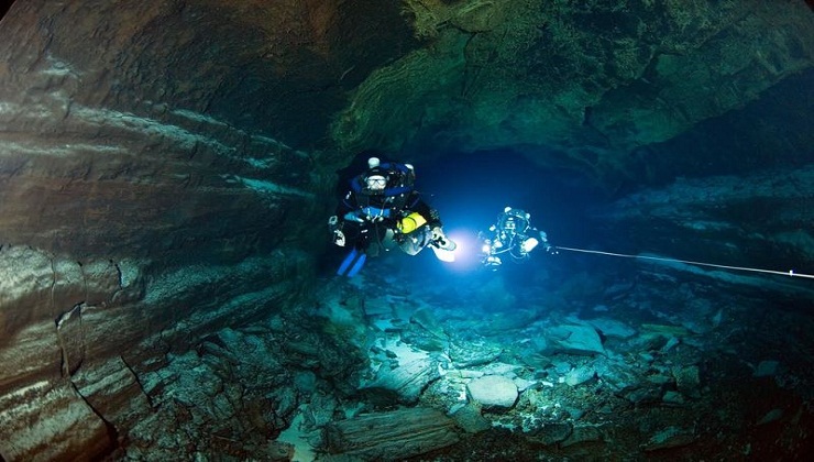 The Amazing world of Underwater Caves